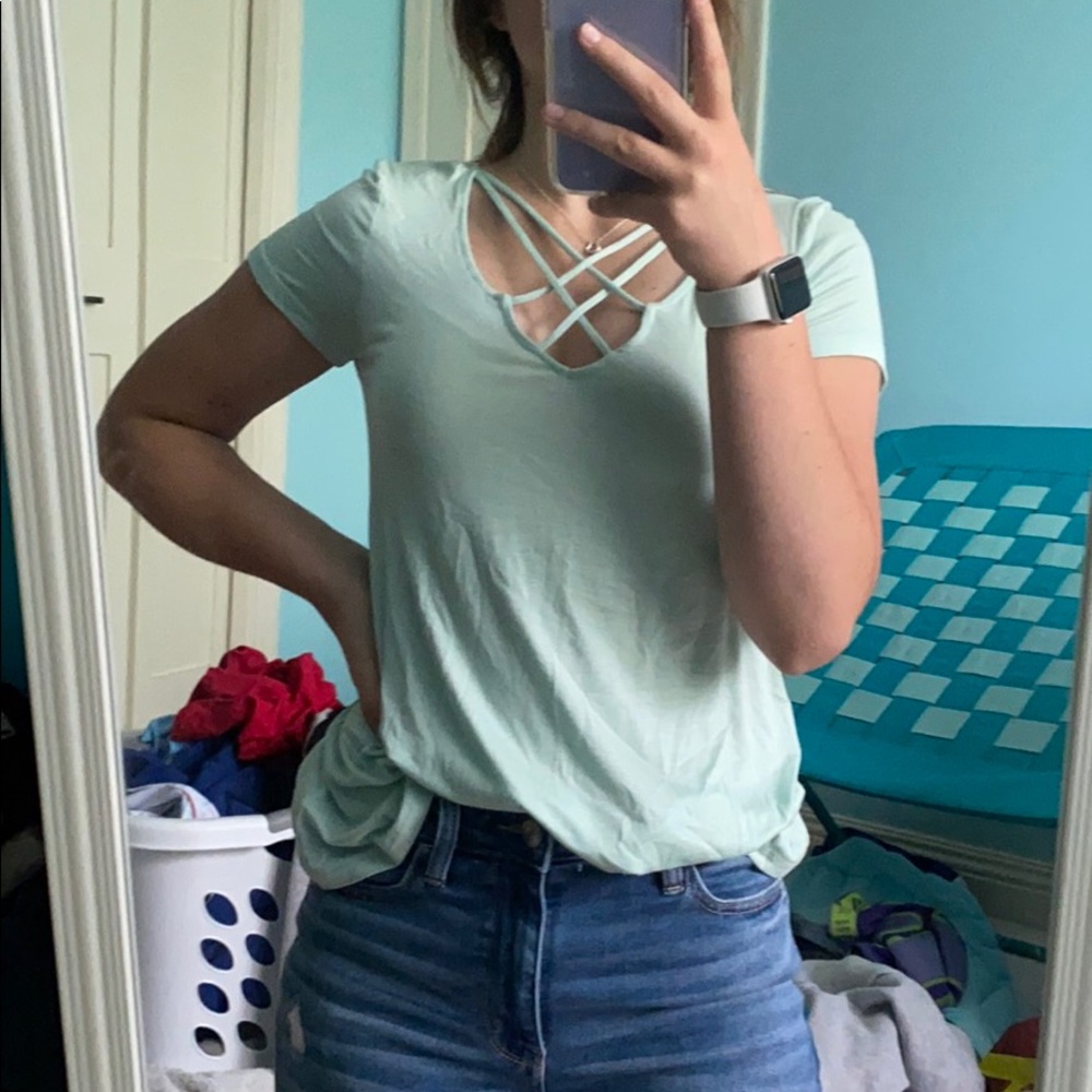 AMERICAN EAGLE T-SHIRT